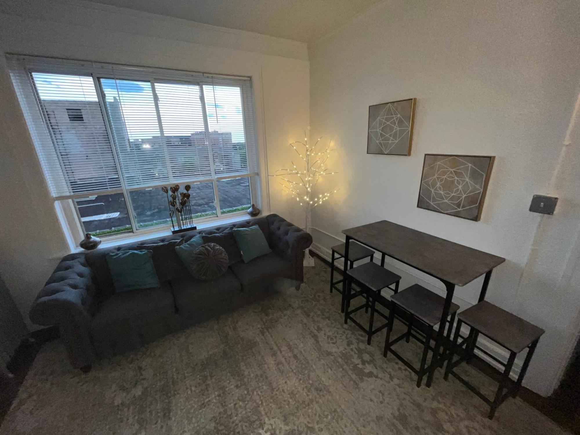 2 Bedroom Stylist Apartment Ντητρόιτ Εξωτερικό φωτογραφία